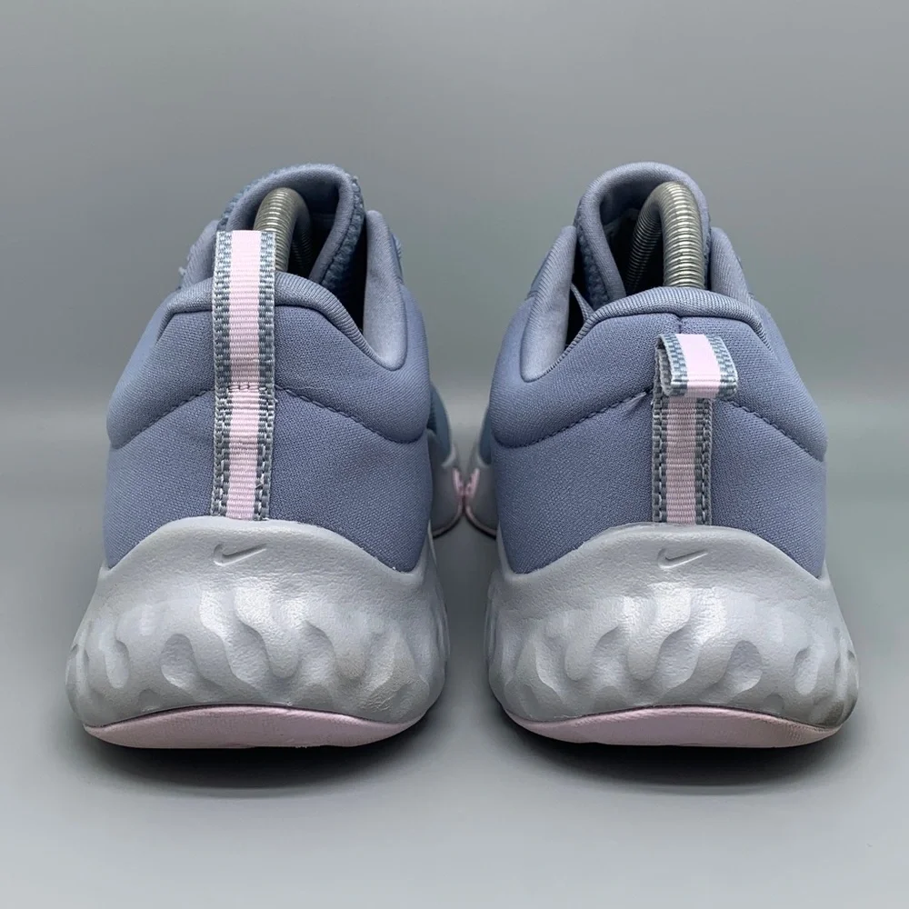 Nike title renew